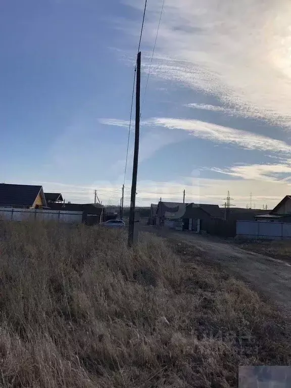 Участок в Красноярский край, Емельяново пгт ул. Караульная (17.0 сот.) - Фото 1