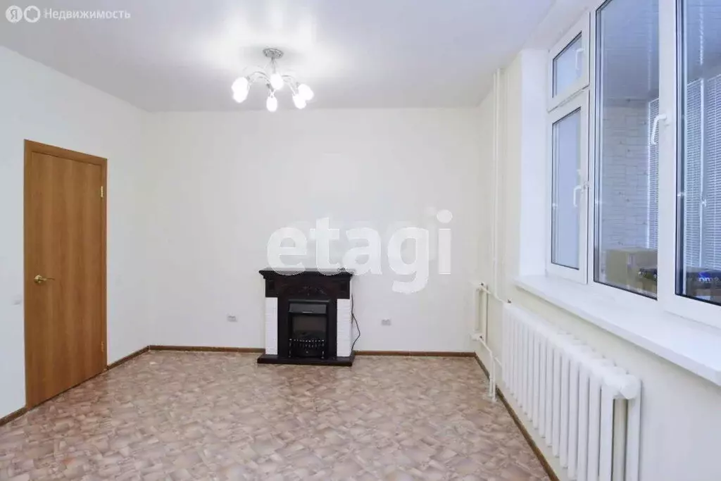 Квартира-студия: Ялуторовск, улица Менделеева, 3А (27.9 м) - Фото 1