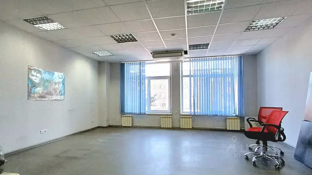 Офис в Свердловская область, Екатеринбург ул. Мамина-Сибиряка, 36 (48 ... - Фото 1