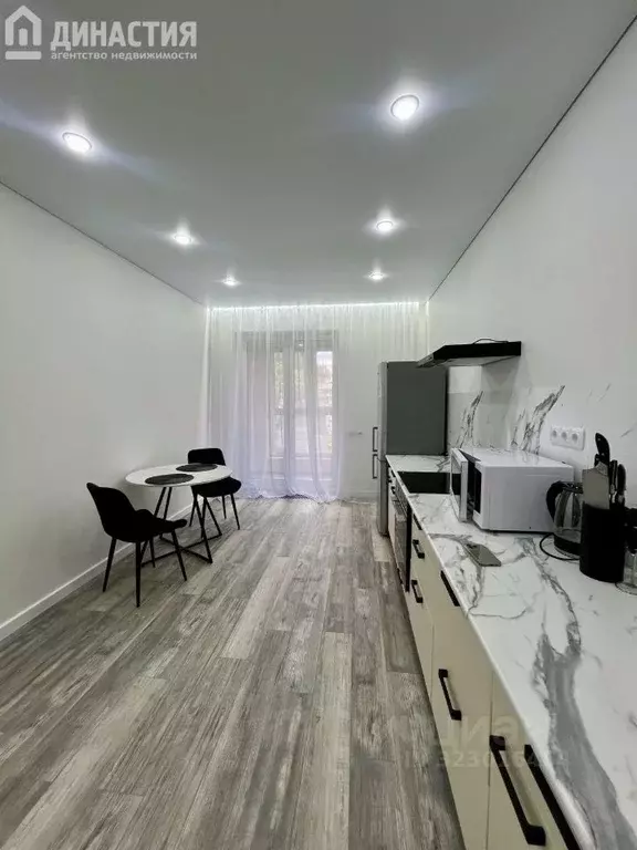 2-к кв. Пензенская область, Пенза ул. Генерала Глазунова, 19 (72.9 м) - Фото 0