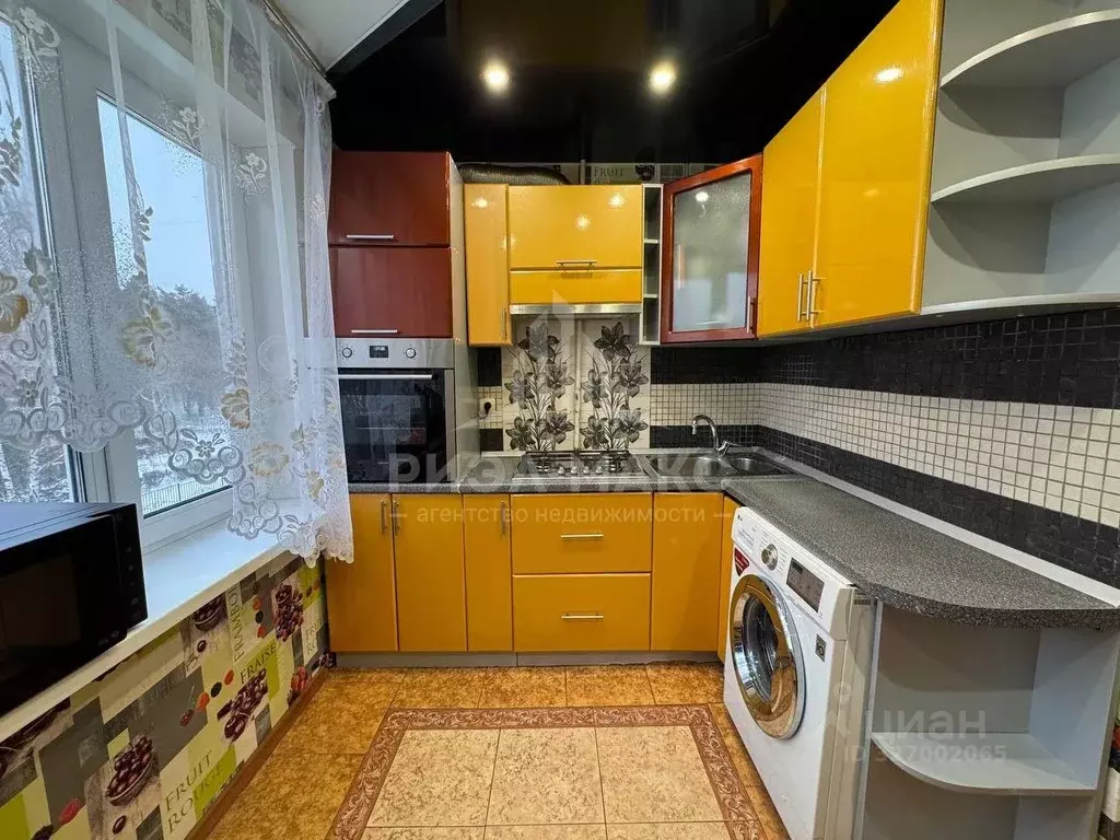 2-к кв. Брянская область, Брянск ул. Есенина, 12 (51.3 м) - Фото 2