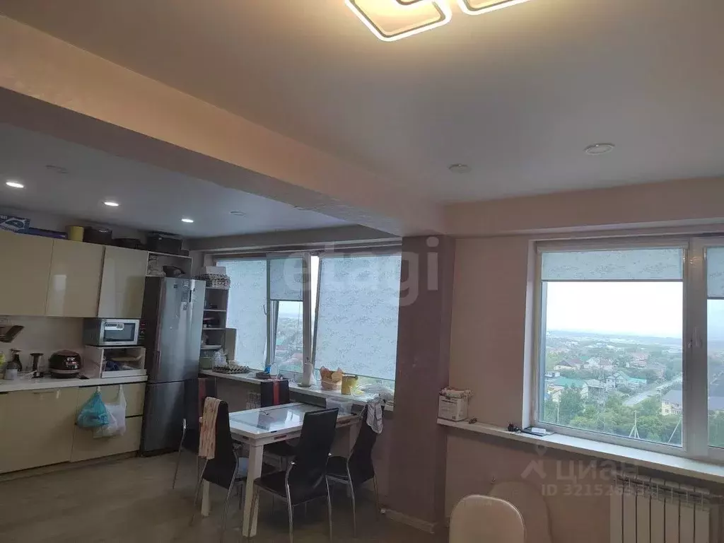 4-к кв. Сахалинская область, Южно-Сахалинск ул. Ленина, 563к1 (84.5 м) - Фото 1