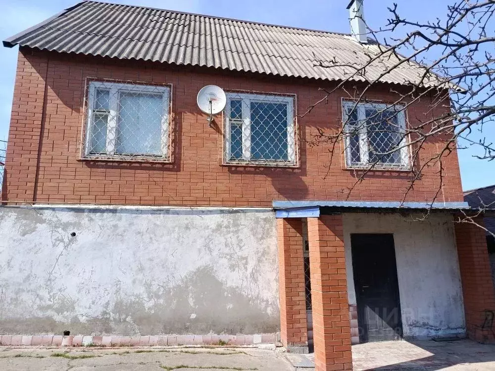 Дом в Ростовская область, Красный Сулин пер. Ломоносова, 21 (123 м) - Фото 1