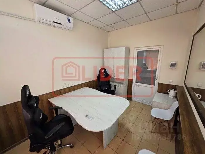 Офис в Севастополь ул. Дмитрия Ульянова, 1а (10 м) - Фото 1