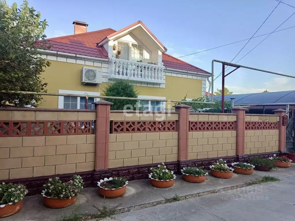 Дом в Крым, Советский пгт ул. Фонтанная (258 м) - Фото 1