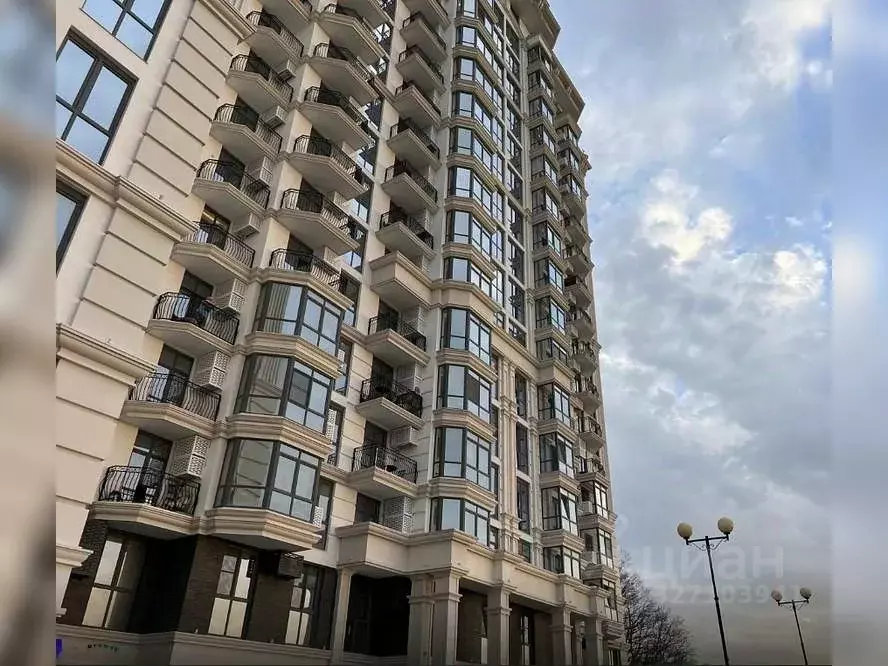 2-к кв. Краснодарский край, Сочи ул. Яна Фабрициуса, 2/23Мк1 (56.8 м) - Фото 0