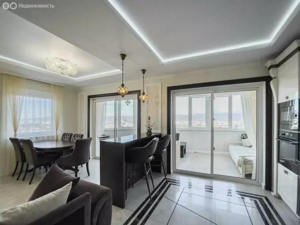 3-комнатная квартира: Сочи, улица Кирова, 30 (120 м) - Фото 1