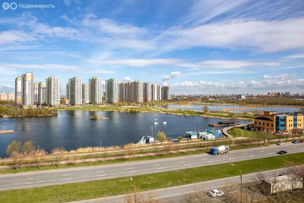 4-комнатная квартира: Санкт-Петербург, улица Димитрова, 29к1 (79.1 м) - Фото 1