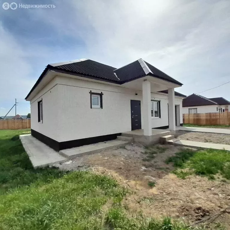 Дом в деревня Грановщина, Полярная улица (180 м) - Фото 1