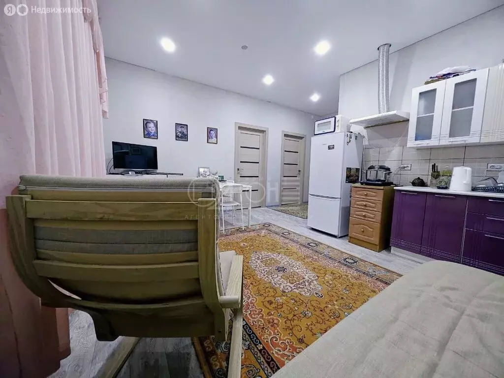 Дом в Бийский район, посёлок Амурский, Садовая улица, 45 (56.6 м) - Фото 2