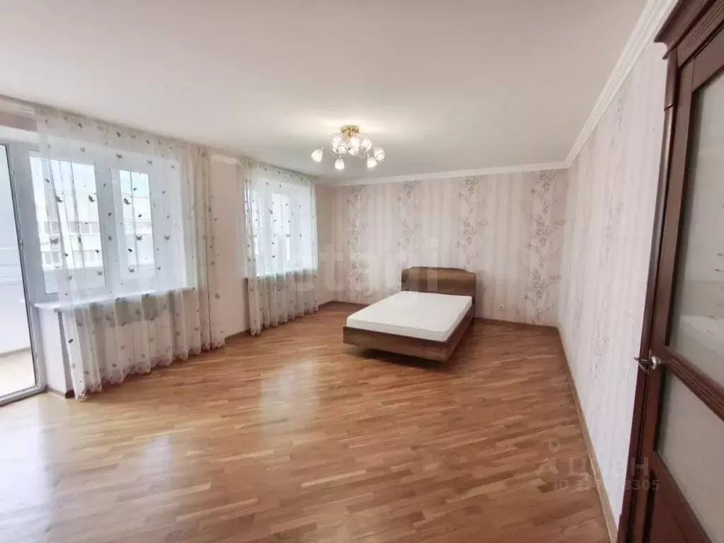 3-к кв. Ставропольский край, Кисловодск ул. Романенко (106.1 м) - Фото 1