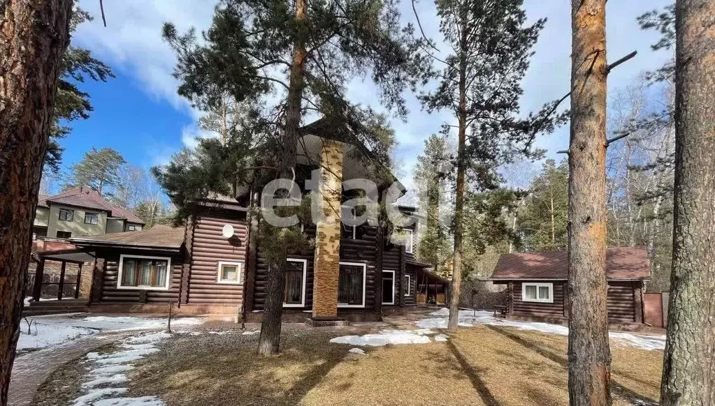 Дом в Красноярский край, Красноярск ул. Лириков, 1Г (403 м) - Фото 1