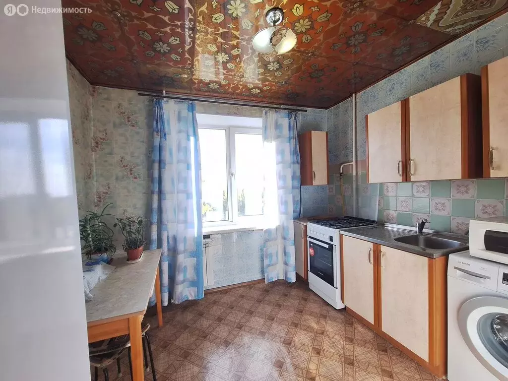 2-комнатная квартира: Оренбург, Салмышская улица, 25 (49.5 м) - Фото 0