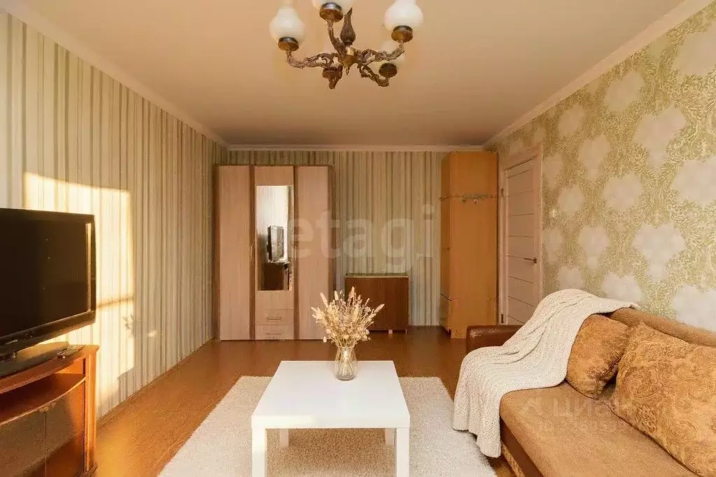 3-к кв. Тюменская область, Тюмень ул. Домостроителей, 26 (86.0 м) - Фото 1