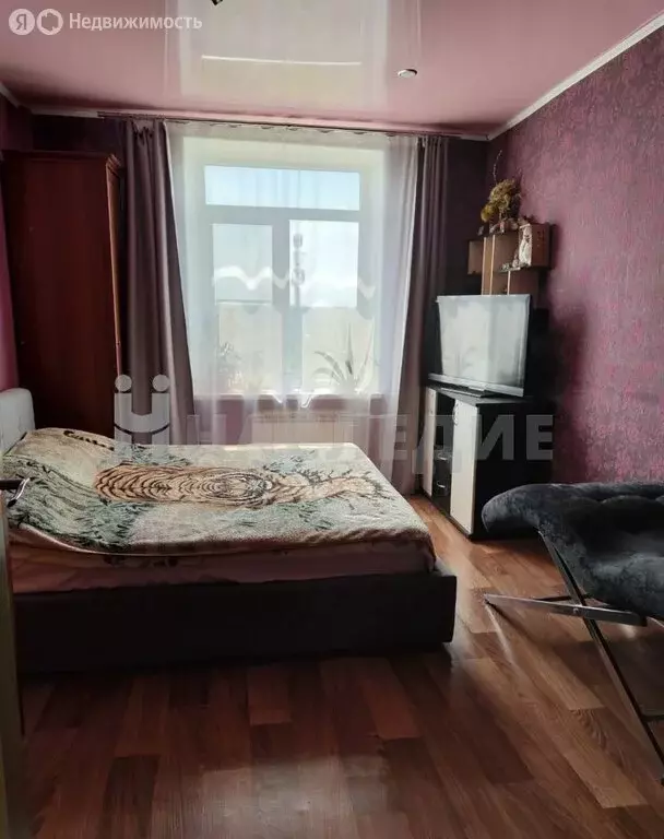 2-комнатная квартира: Каменск-Шахтинский, улица Ворошилова, 1 (55 м) - Фото 1
