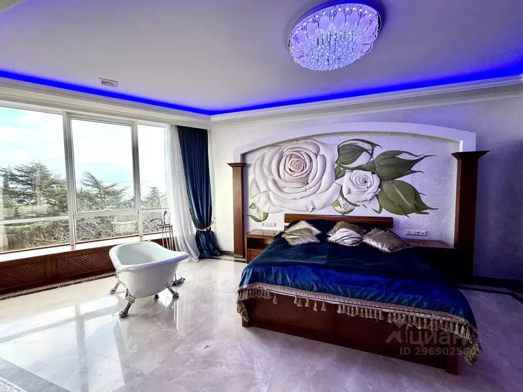 Студия Крым, Ялта Приморский парк имени Гагарина кв-л, 10 (84.0 м) - Фото 1