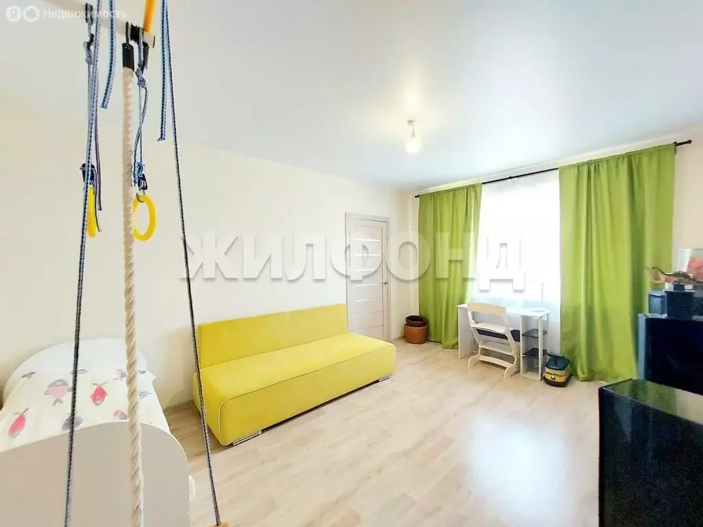 3-комнатная квартира: Новосибирск, Спортивная улица, 29 (59.2 м) - Фото 1