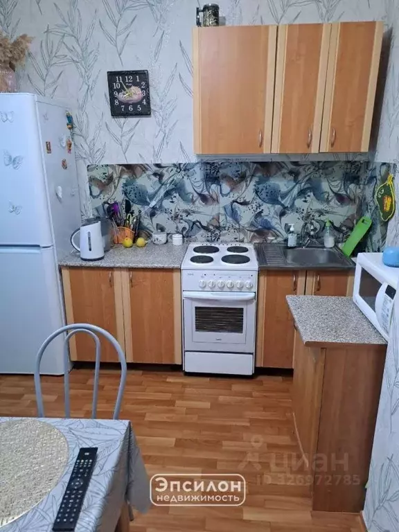 1-к кв. Курская область, Курск просп. Вячеслава Клыкова, 9 (37.6 м) - Фото 2