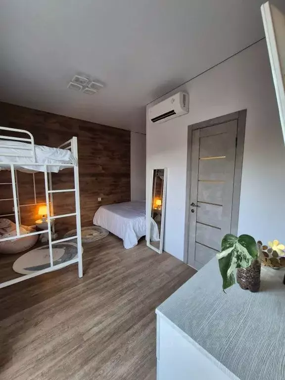 Комната Краснодарский край, Геленджик Пограничная ул., 8Б - Фото 1
