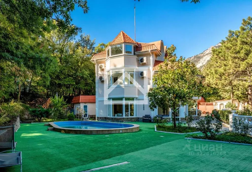 Дом в Крым, Ялта муниципальный округ, Виноградное пгт ул. Красина, 20 ... - Фото 0