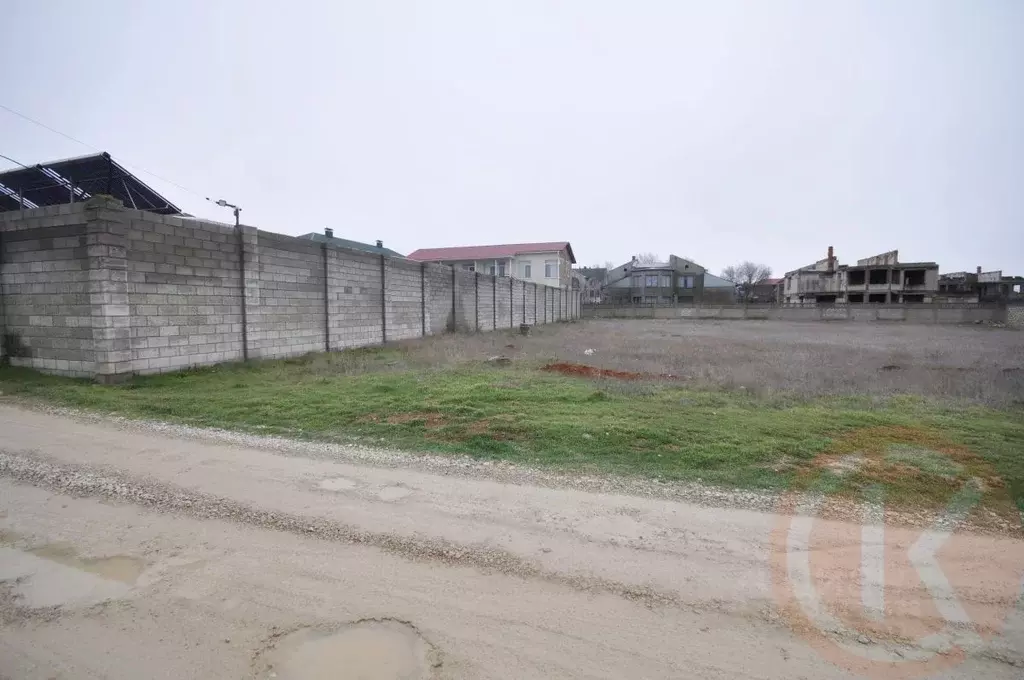 Участок в Крым, Сакский район, Штормовское с/пос, с. Поповка ул. ... - Фото 1