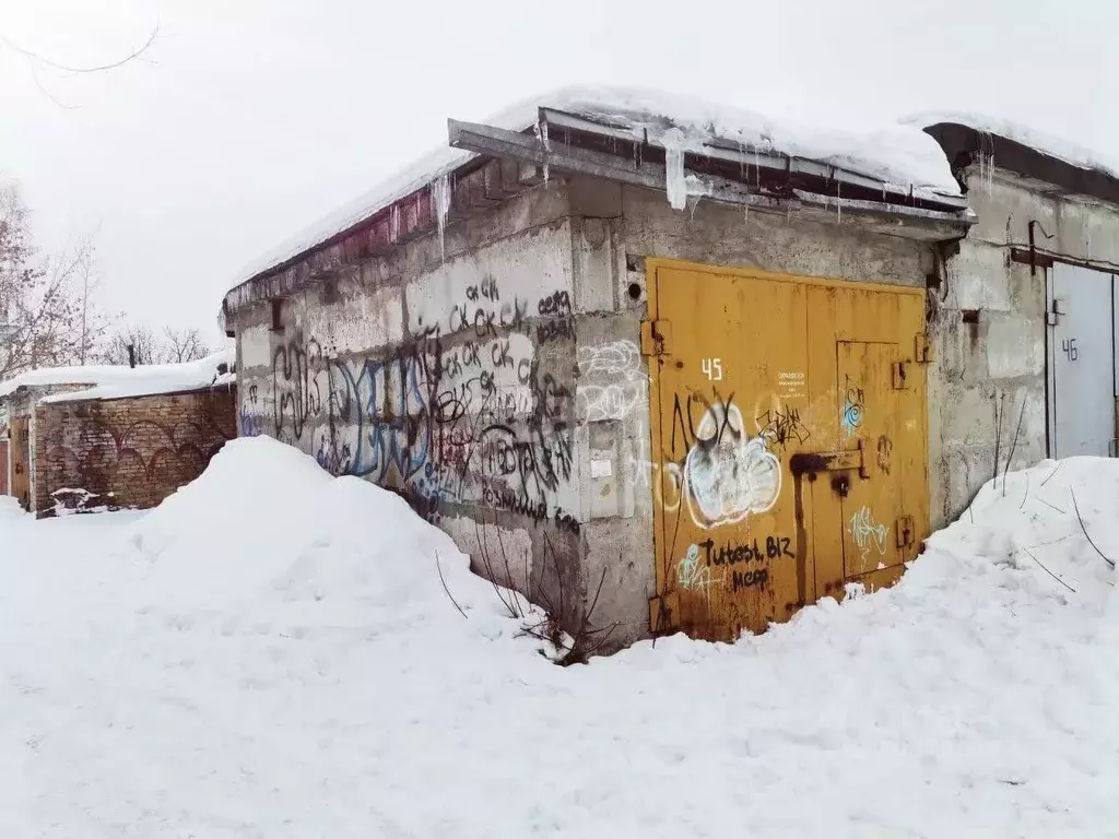 Гараж в Свердловская область, Нижний Тагил ул. Октябрьской Революции, ... - Фото 0