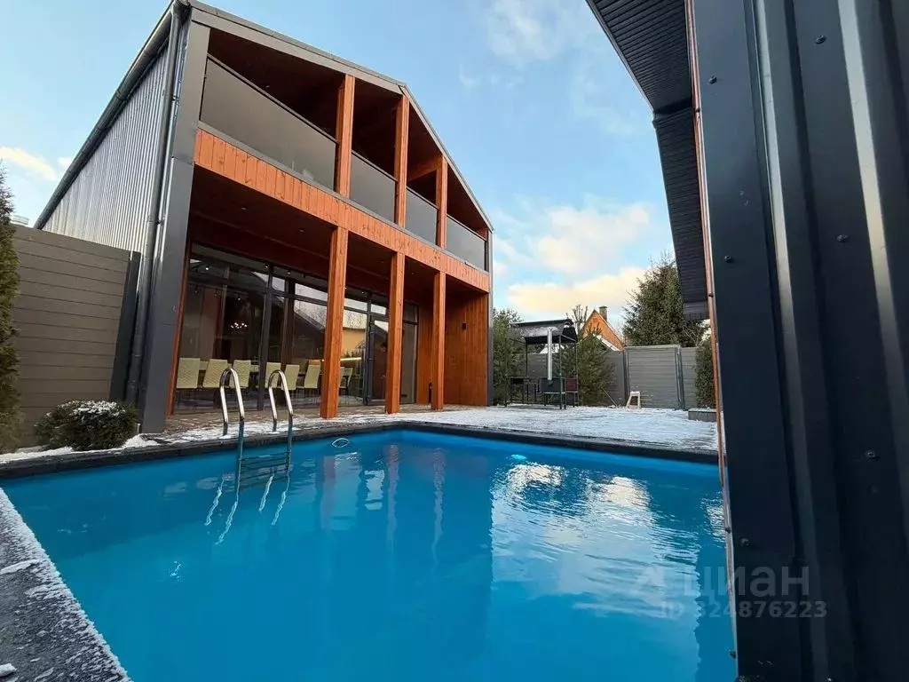 Дом в Московская область, Одинцовский городской округ, д. Ликино 75Б ... - Фото 2