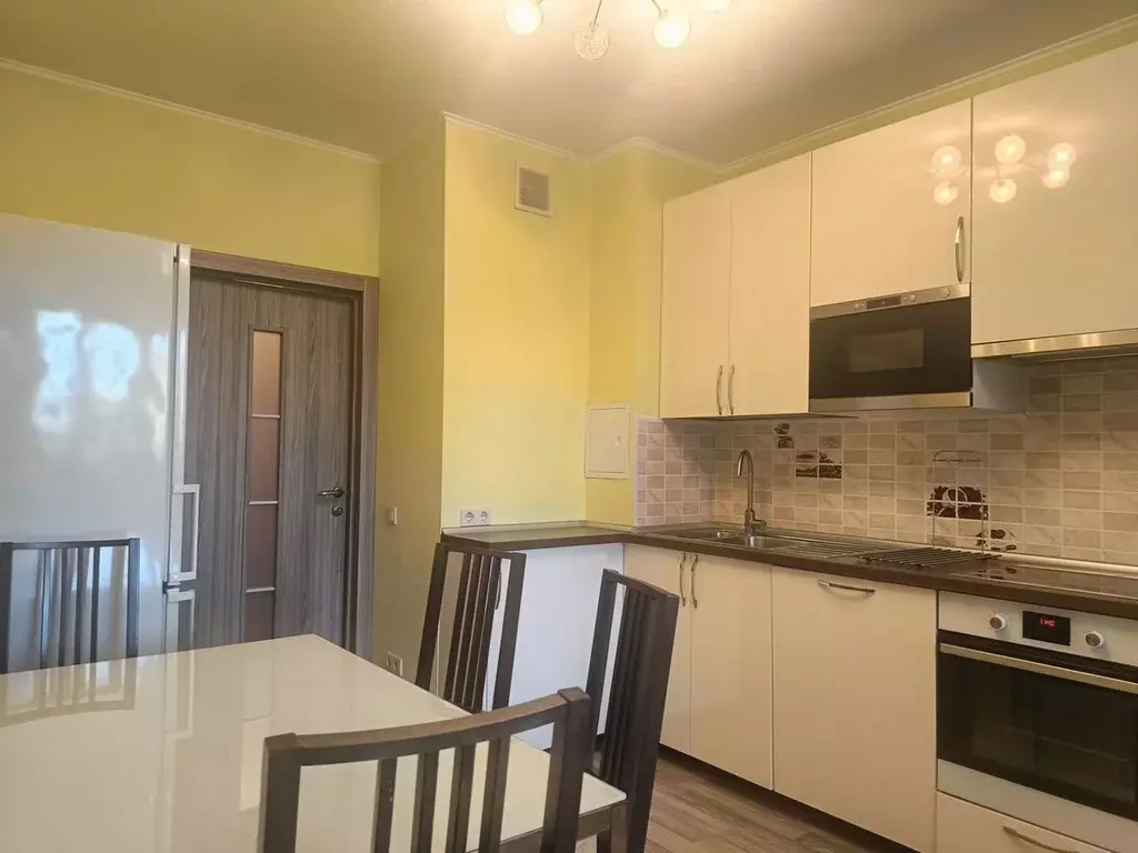 2-к кв. Московская область, Одинцово Вокзальная ул., 39б (65.0 м) - Фото 2