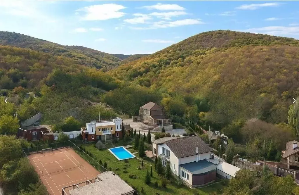 Коттедж в Крым, Симферопольский район, Добровское с/пос, с. ... - Фото 2