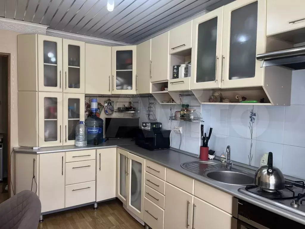 2-к. квартира, 52 м, 3/9 эт. - Фото 0