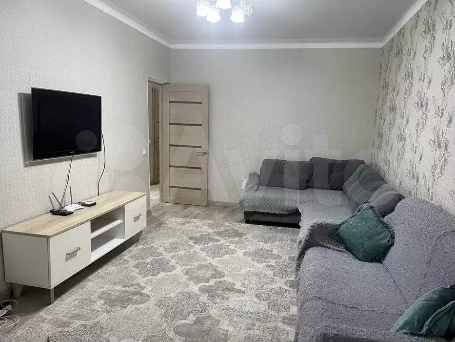 3-к. квартира, 61 м, 2/5 эт. - Фото 0