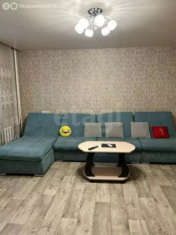 3-комнатная квартира: Барнаул, улица Попова, 107 (70 м) - Фото 0