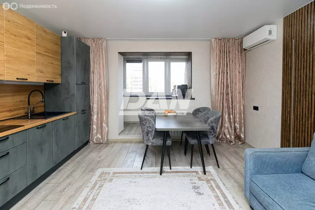 2-комнатная квартира: Челябинск, улица Академика Сахарова, 10 (56.7 м) - Фото 1