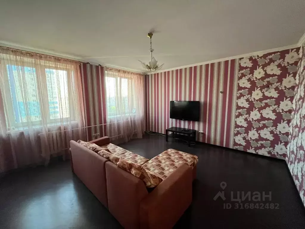 1-к кв. Татарстан, Казань ул. Фатыха Амирхана, 18/41 (60.0 м) - Фото 1