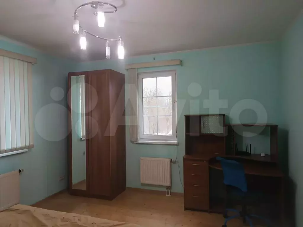 Комната 16 м в 3-к., 2/2 эт. - Фото 1