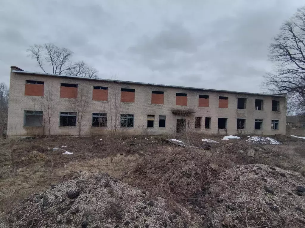 Помещение свободного назначения в Калужская область, Село Ферзиково ... - Фото 1