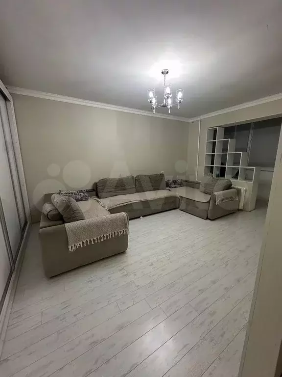 2-к. квартира, 54 м, 6/9 эт. - Фото 0