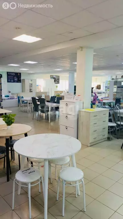 Торговая площадь (969.2 м) - Фото 2