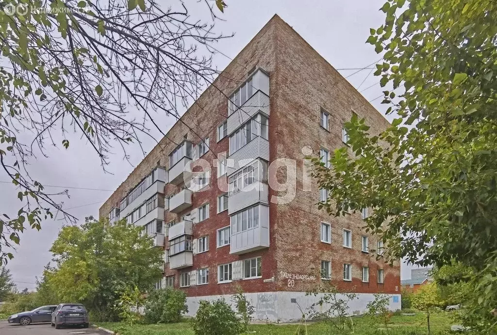 2-комнатная квартира: Омск, 1-я Железнодорожная улица, 20 (64.9 м) - Фото 1