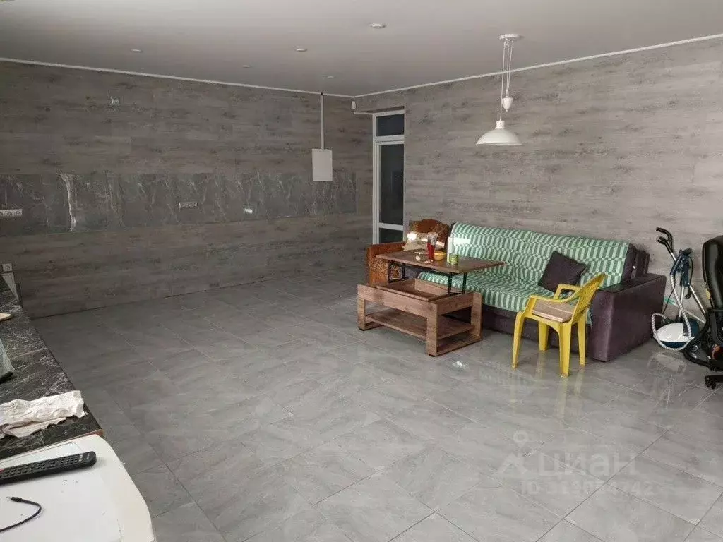 Дом в Крым, Симферополь ул. Наврез (120 м) - Фото 1