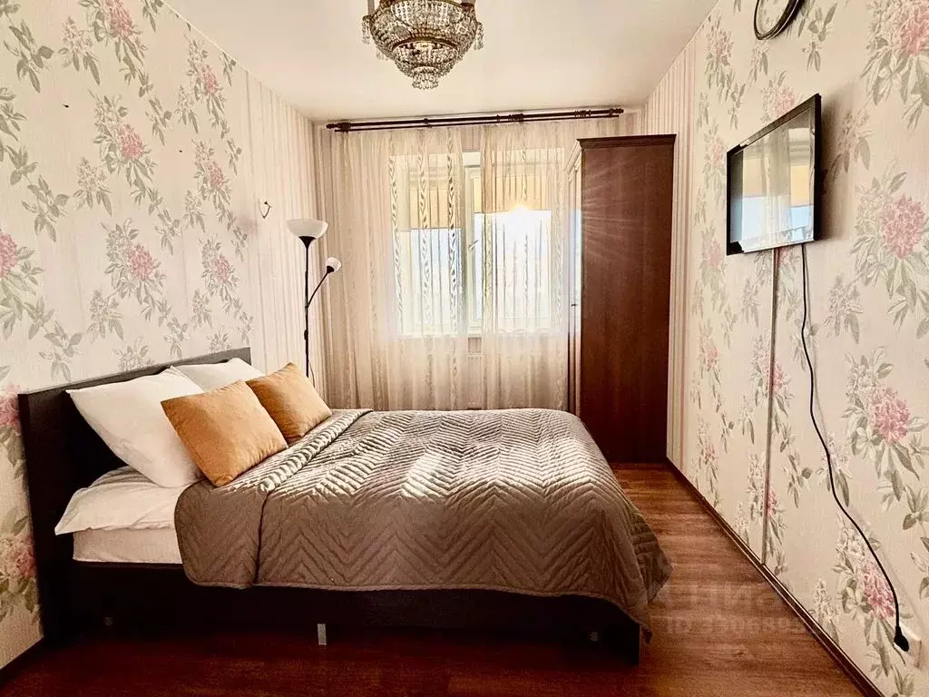 2-к кв. Санкт-Петербург ул. Есенина, 1к1 (65.0 м) - Фото 1