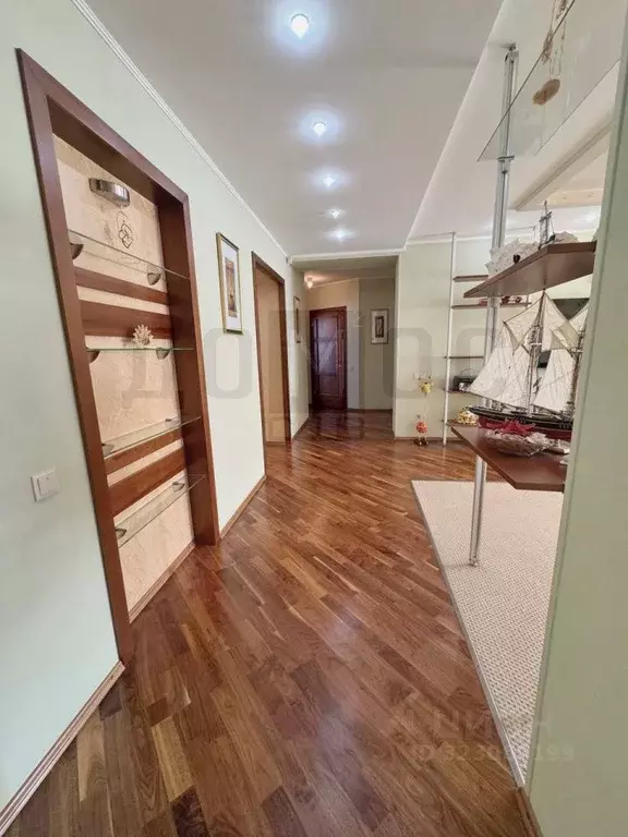 3-к кв. Свердловская область, Екатеринбург ул. Тверитина, 34/8 (117.9 ... - Фото 2