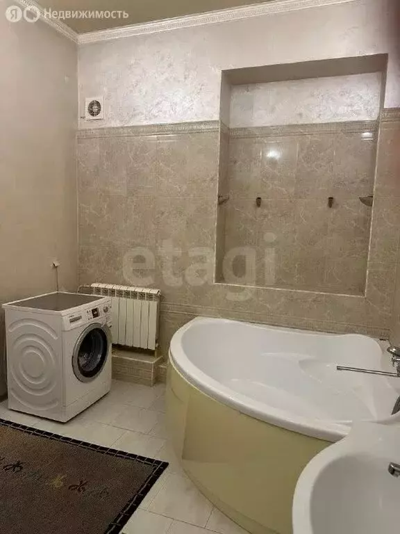 Дом в Кисловодск, улица Жмакина (150 м) - Фото 1