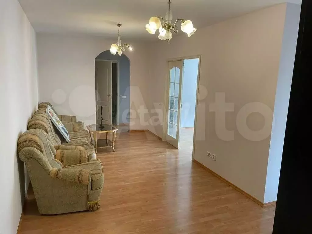 2-к. квартира, 58 м, 2/5 эт. - Фото 1