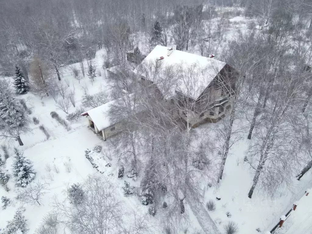 Дом в Свердловская область, Белоярский муниципальный округ, пос. ... - Фото 1
