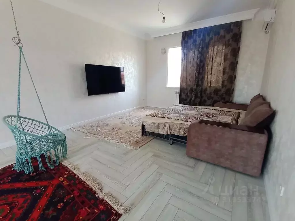 Дом в Дагестан, Каспийск Махачкалинская ул., 50 (160 м) - Фото 0