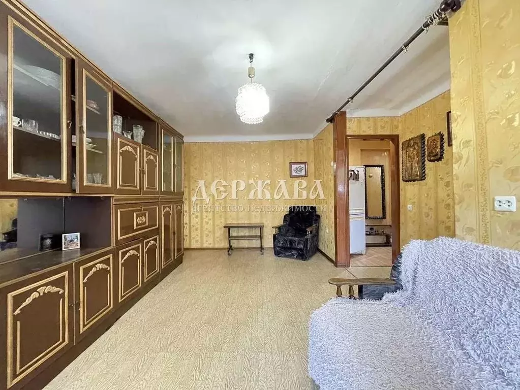 2-к кв. Белгородская область, Губкин ул. Белинского, 19 (44.6 м) - Фото 0