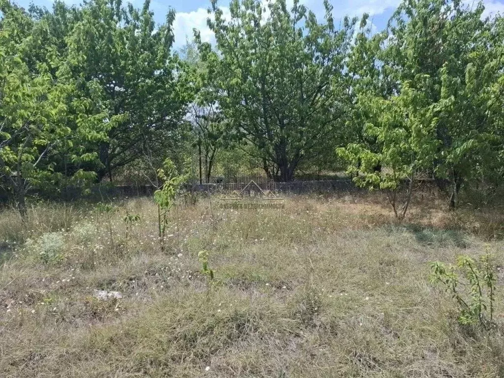 Участок в Крым, Симферопольский район, с. Урожайное  (7.0 сот.) - Фото 1