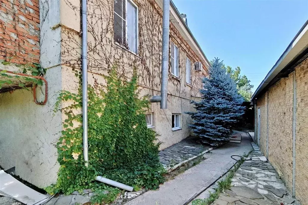 Дом в Краснодарский край, Краснодар Есаульская ул., 60 (270 м) - Фото 2