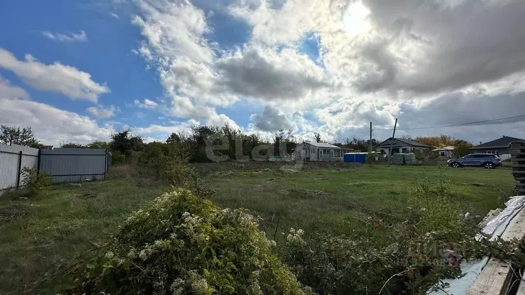 Участок в Крым, Симферопольский район, Перовское с/пос, с. Молочное ... - Фото 1